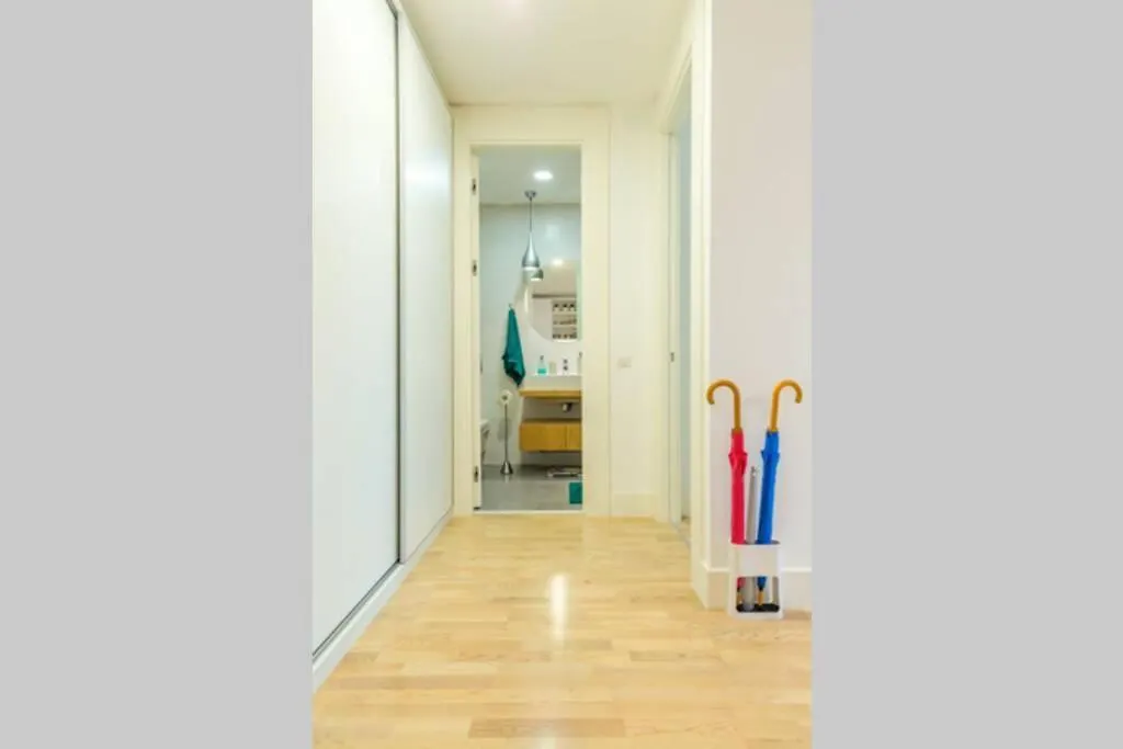 Modern Apartment Close To All Points Of Interest Bucharest