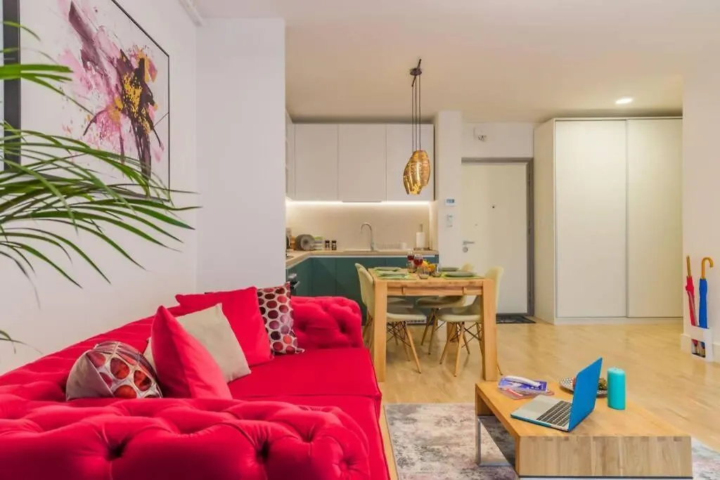 Modern Apartment Close To All Points Of Interest Bucharest Romania