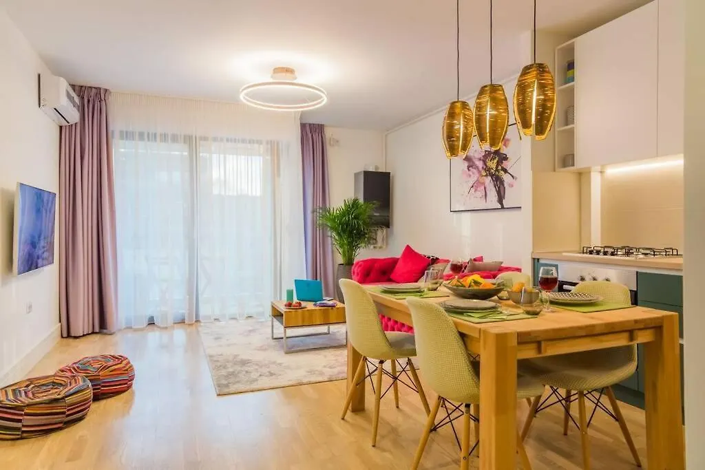 Modern Apartment Close To All Points Of Interest Bucharest Romania