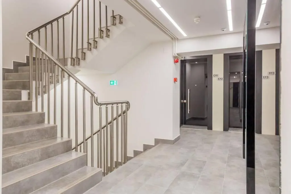 Modern Apartment Close To All Points Of Interest Bucharest